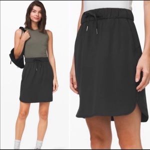 LULULEMON ATHLETICA SKIRT WITH POCKETS